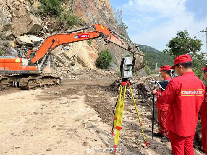 中國安能建設(shè)集團(tuán)有限公司救援隊鏖戰(zhàn)京津冀防汛救災(zāi)一線紀(jì)實